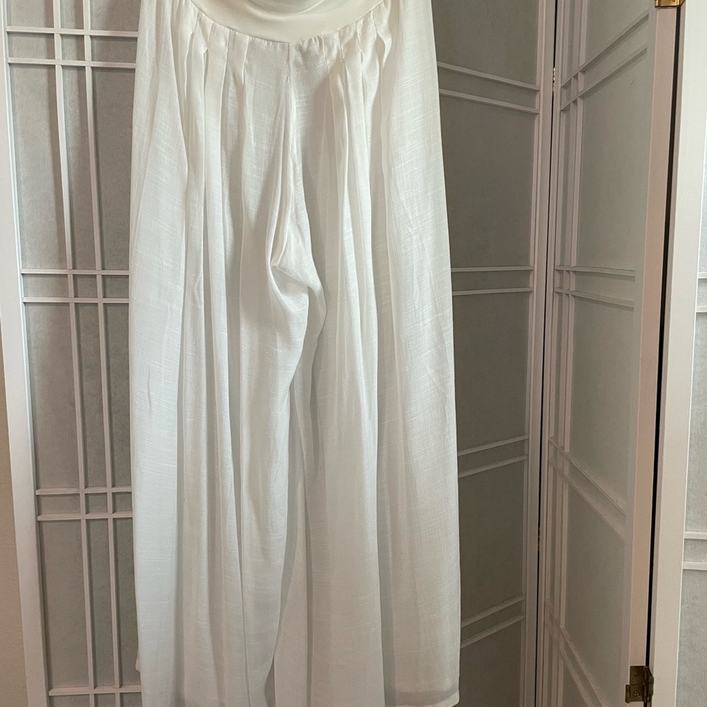 Wide leg pants